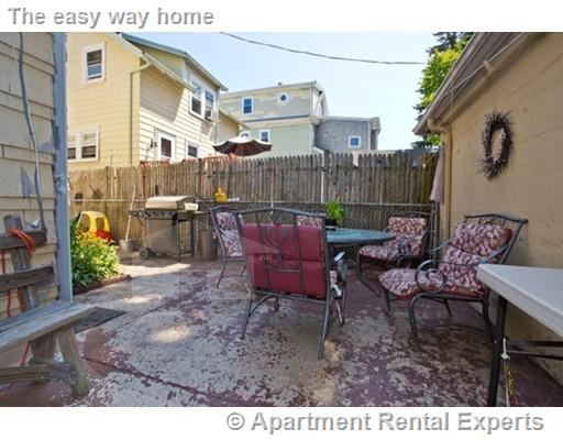 17-19 Burget Ave, Tufts