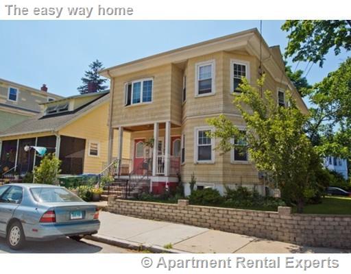 17-19 Burget Ave, Tufts