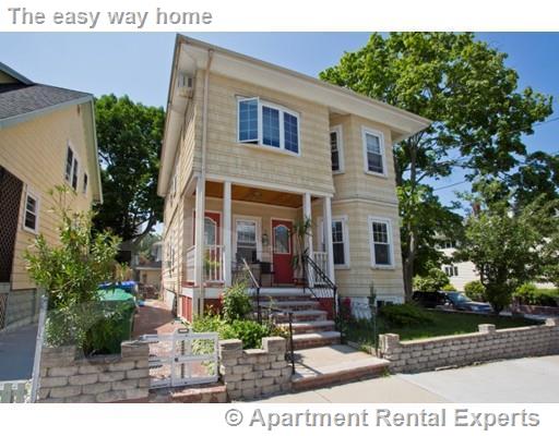 17-19 Burget Ave, Tufts