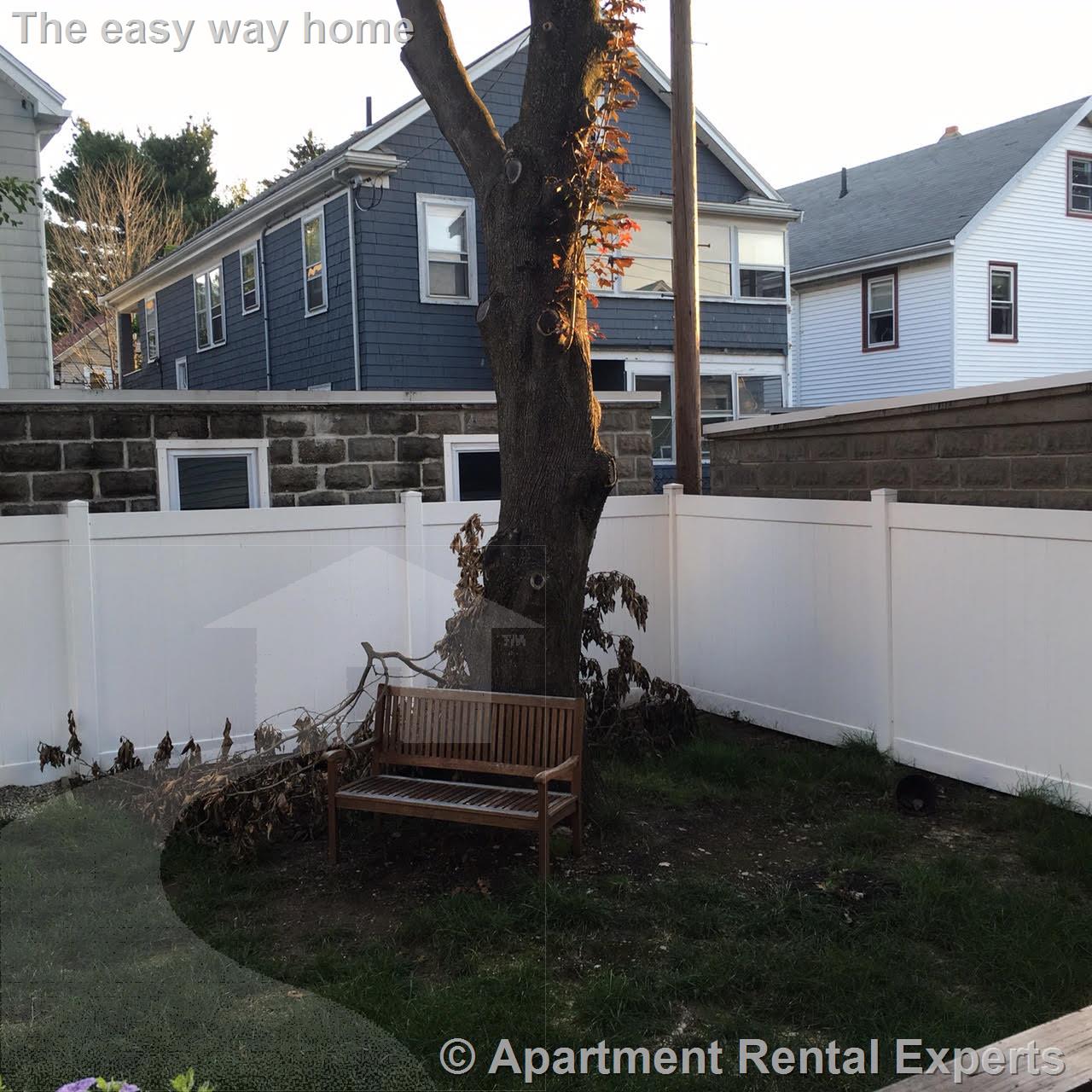 173 Boston Ave, Tufts