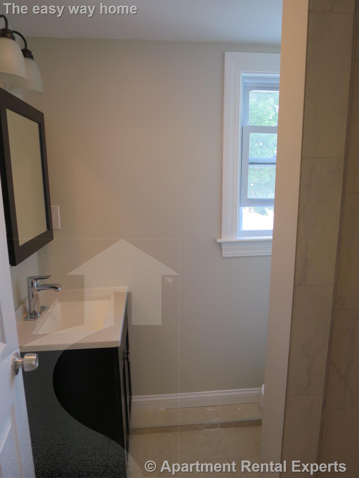 55A Marion St, Tufts