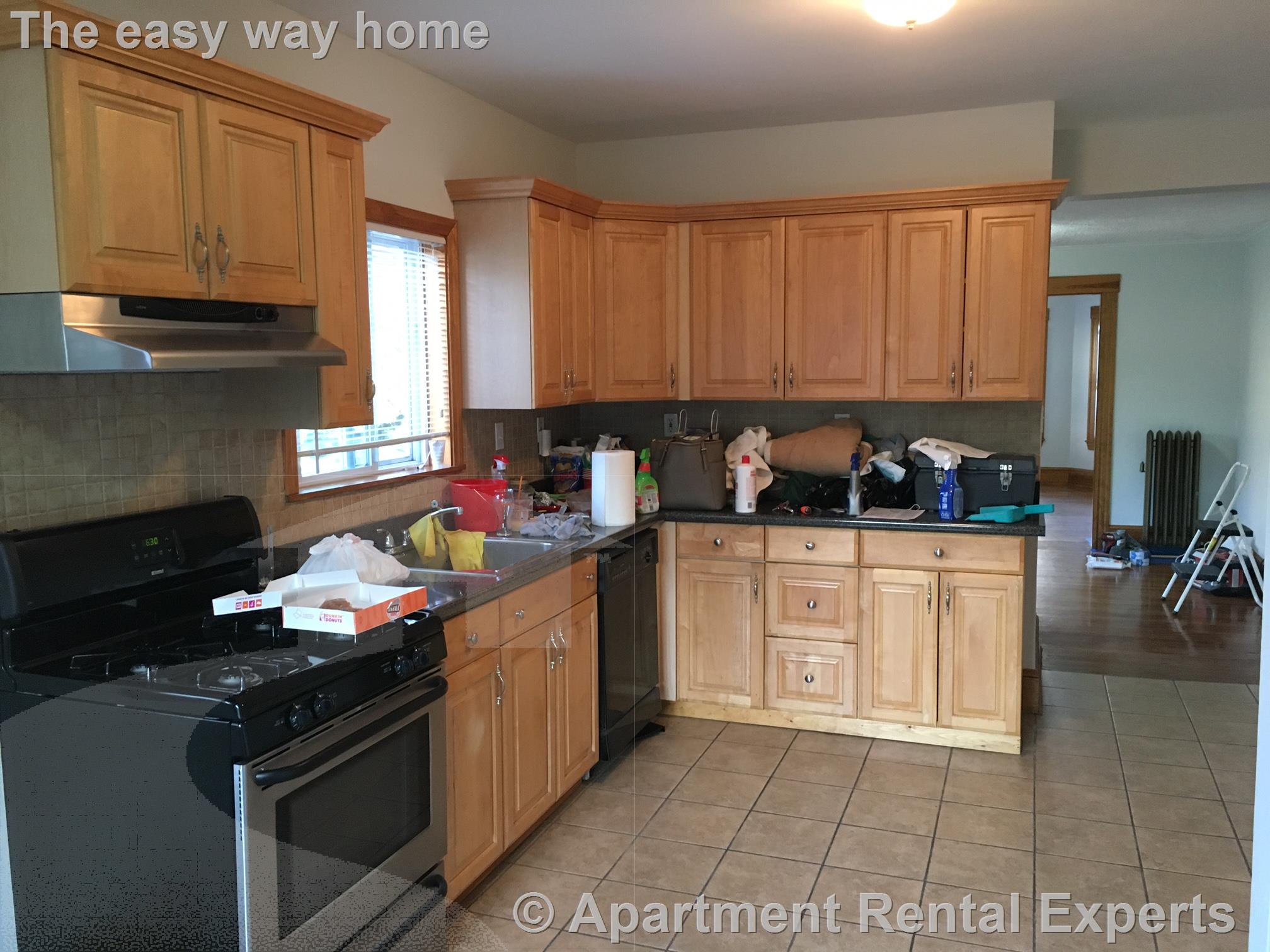 17-19 Burget Ave, Tufts