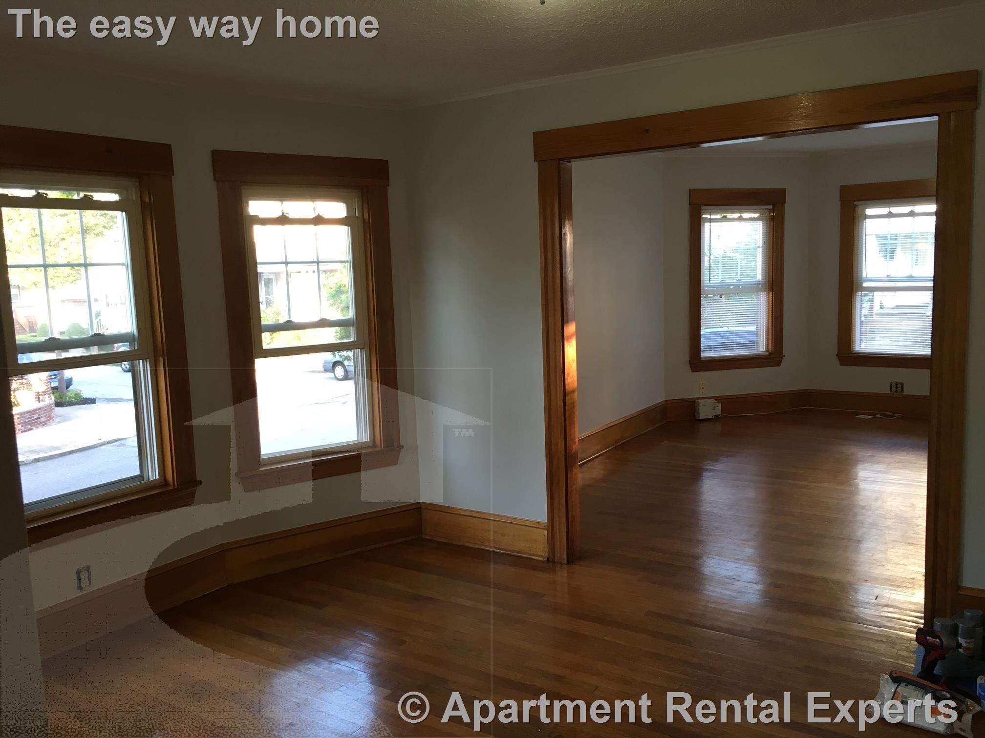 17-19 Burget Ave, Tufts