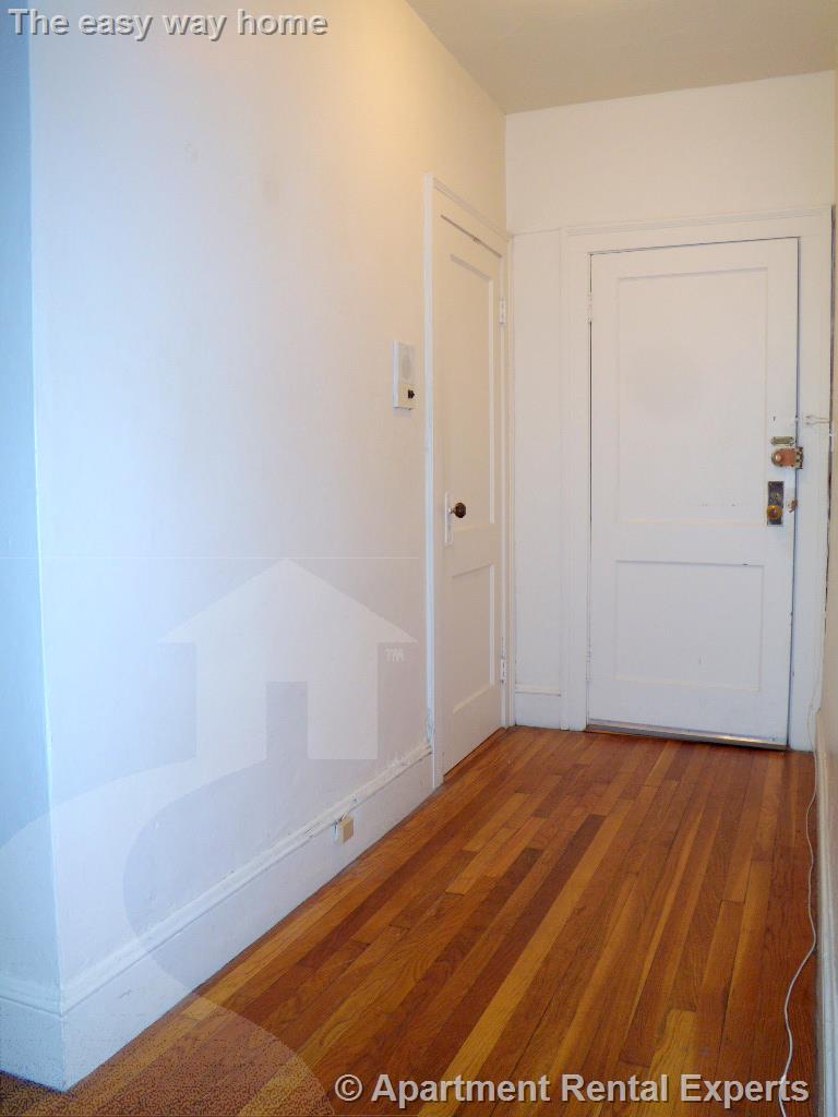 36 College Ave, Davis Square