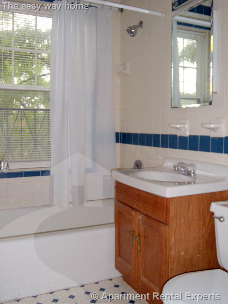 36 College Ave, Davis Square