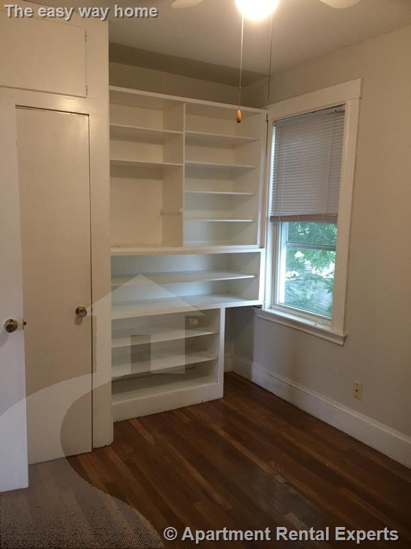 202 Elm St, Davis Square