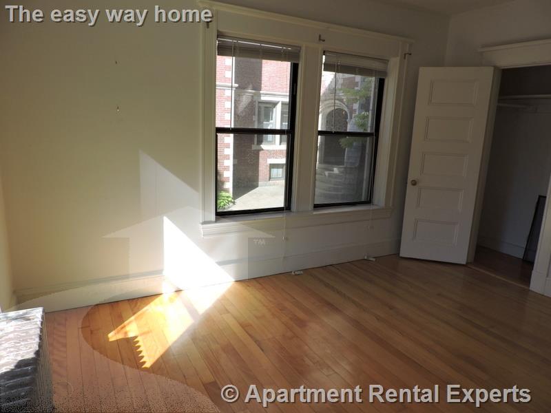 84 Prescott St, Harvard Square