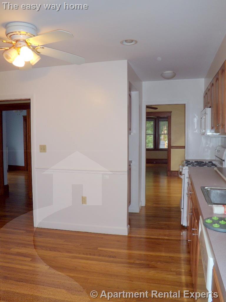 173 Boston Ave, Tufts