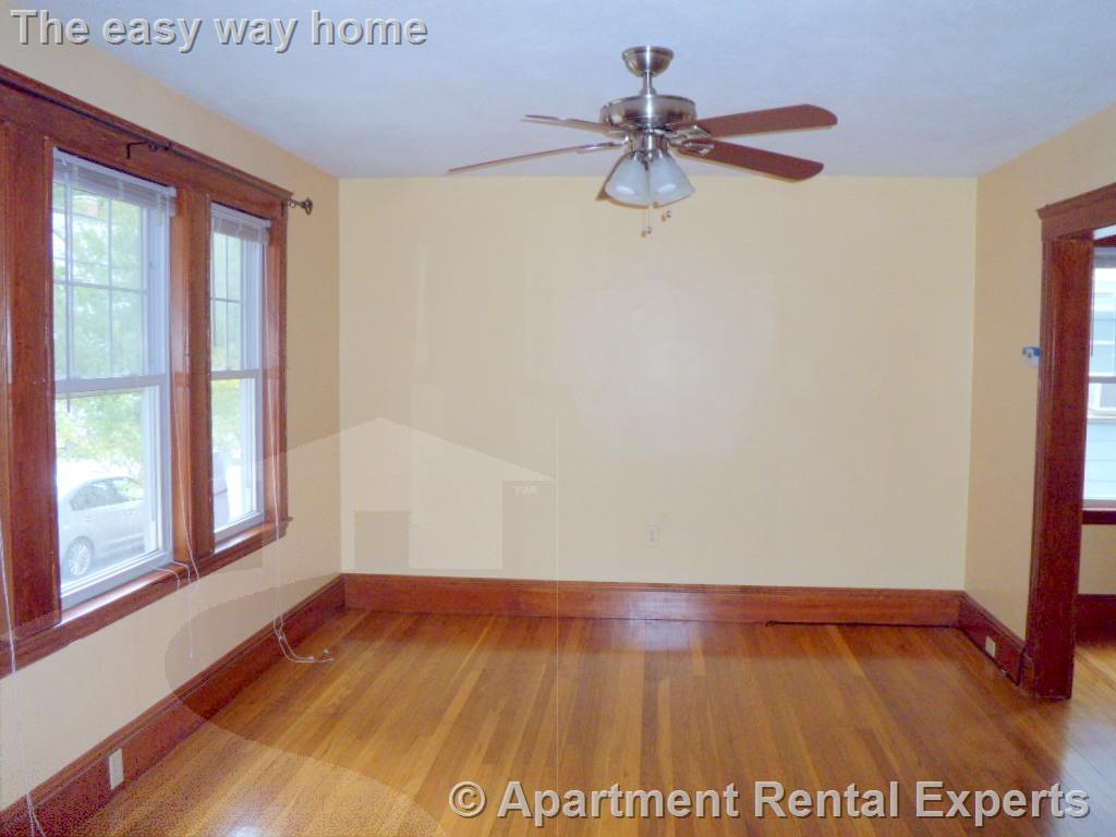 173 Boston Ave, Tufts