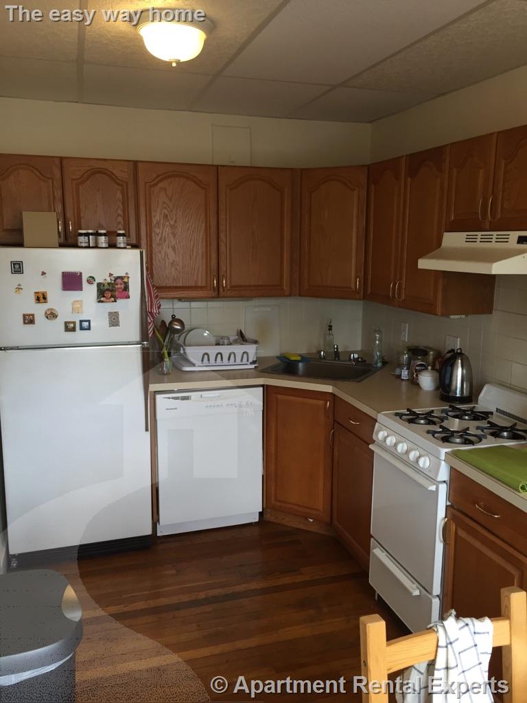 36 College Ave, Davis Square