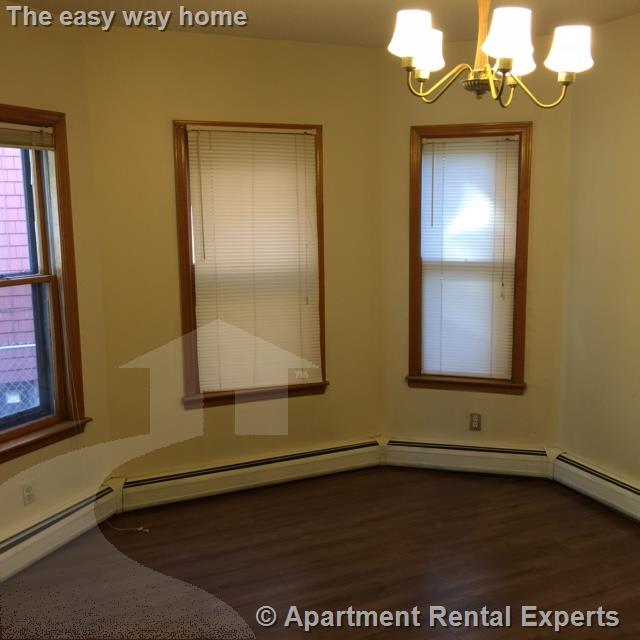 38 Belknap St, Teele Square