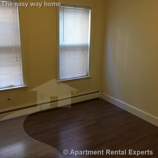 38 Belknap St, Teele Square