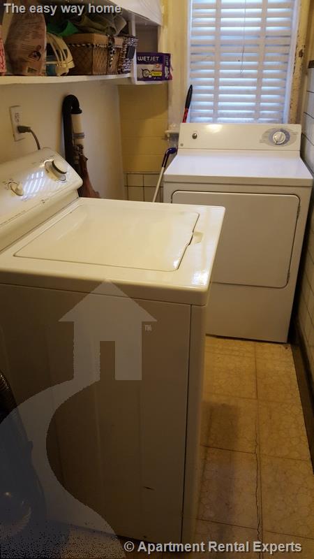 148 Willow Ave, Davis Square