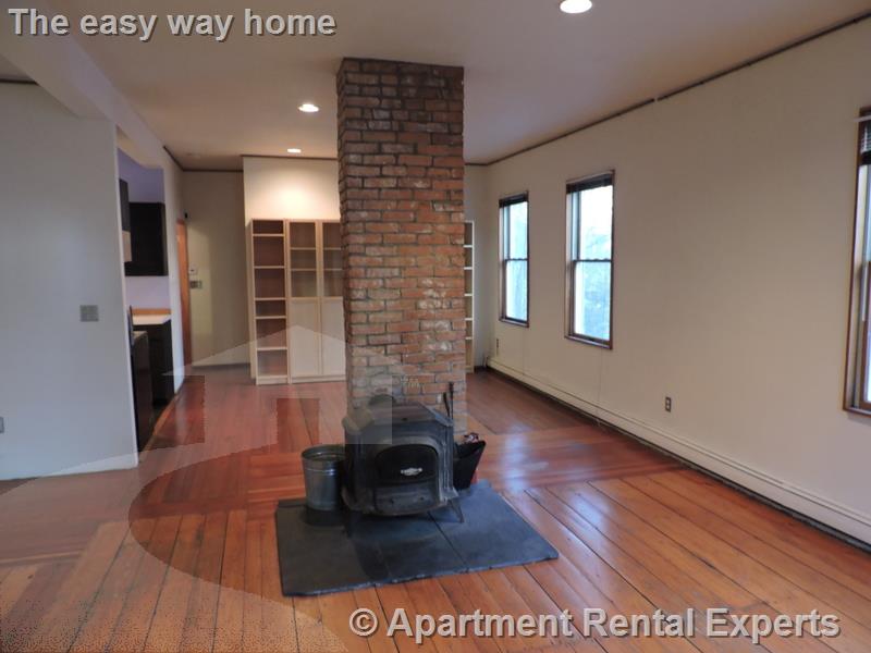 54 Howard St, Riverside