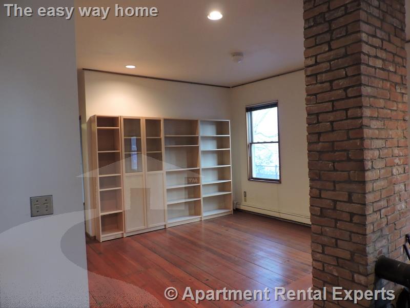 54 Howard St, Riverside