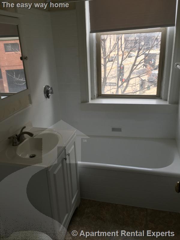 1610 Massachusetts Ave, Harvard Square