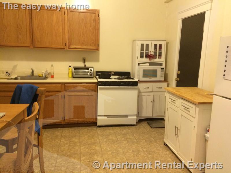 1616 Massachusetts Ave, Harvard Square