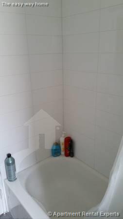 18 Valentine St, Central Square