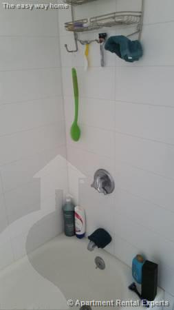 18 Valentine St, Central Square