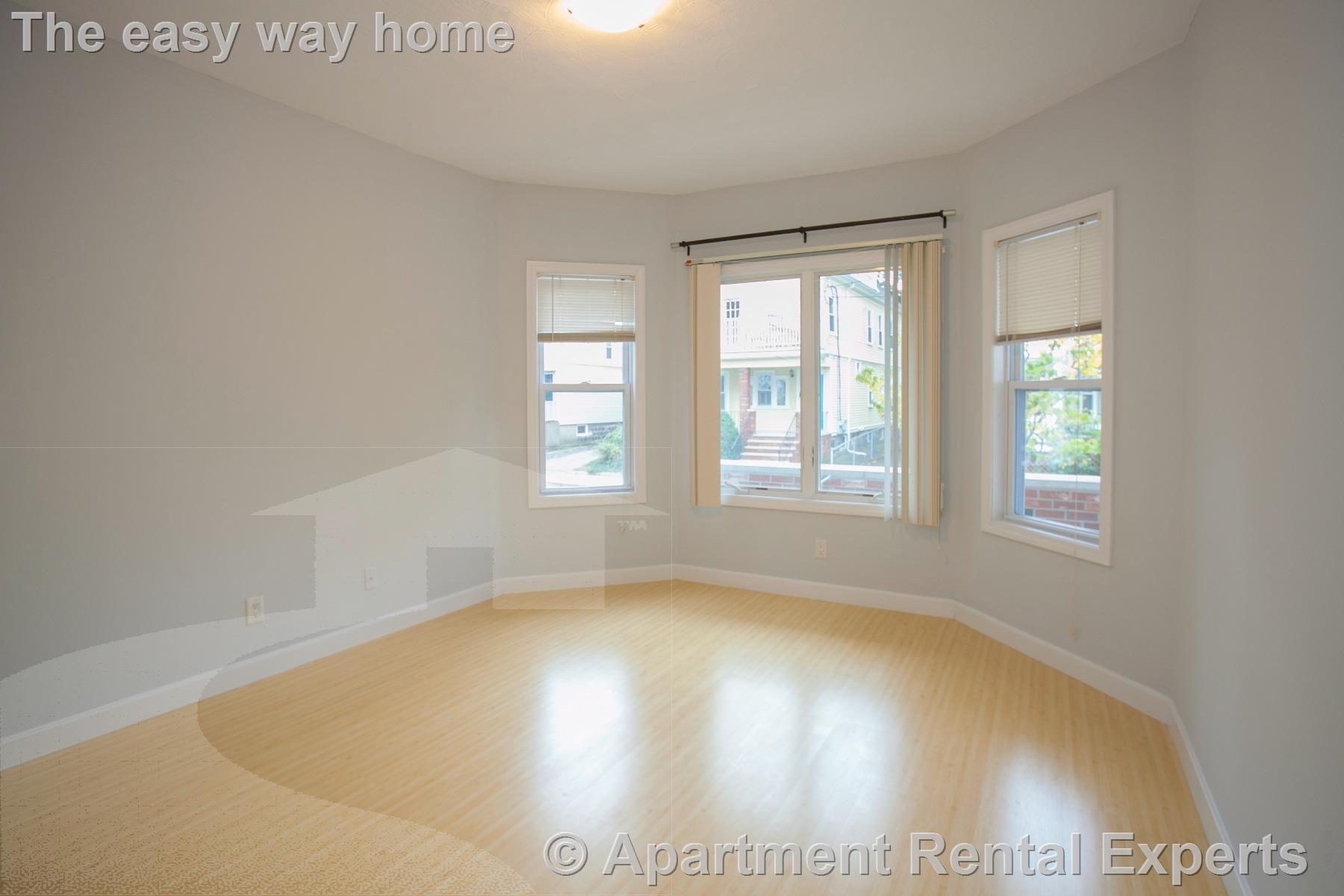 33 Bromfield Rd, Davis Square