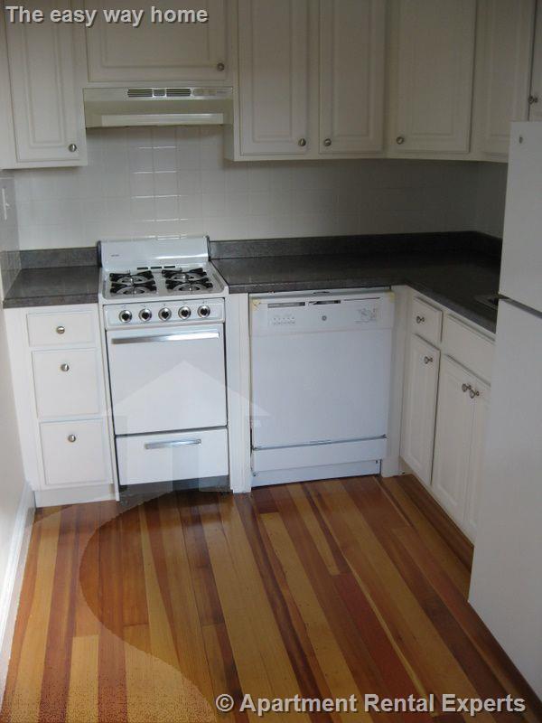 353 Harvard St, Harvard Square