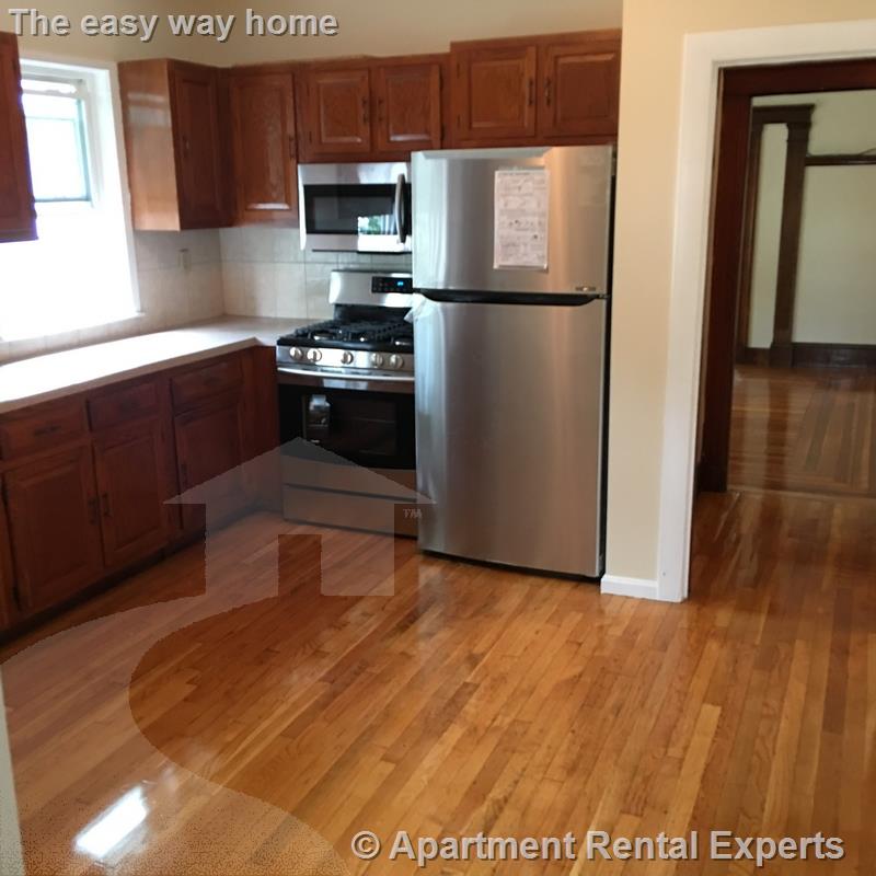 270 Harvard St, Tufts