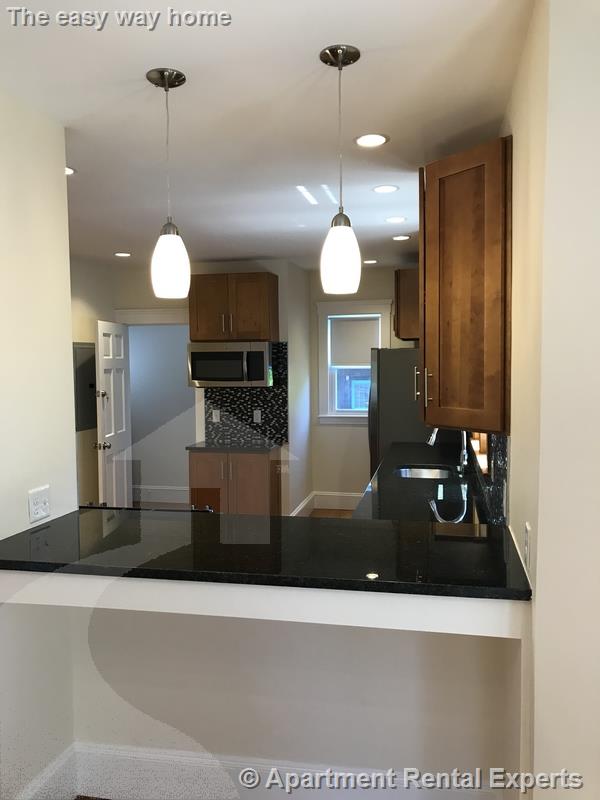 94 Bristol Rd, Ball Square