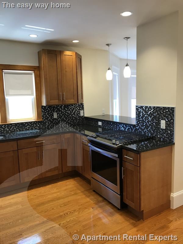 94 Bristol Rd, Ball Square