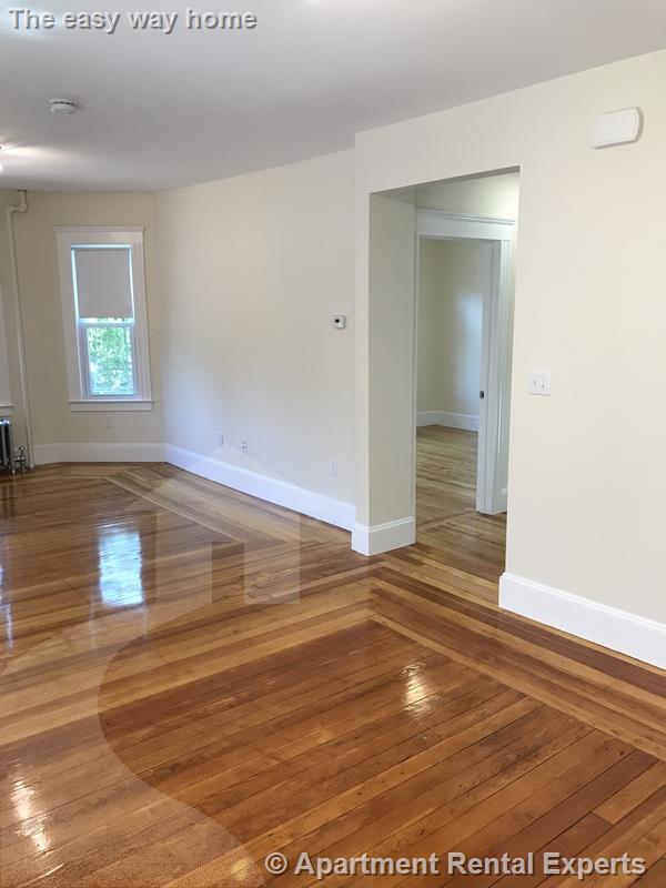 94 Bristol Rd, Ball Square