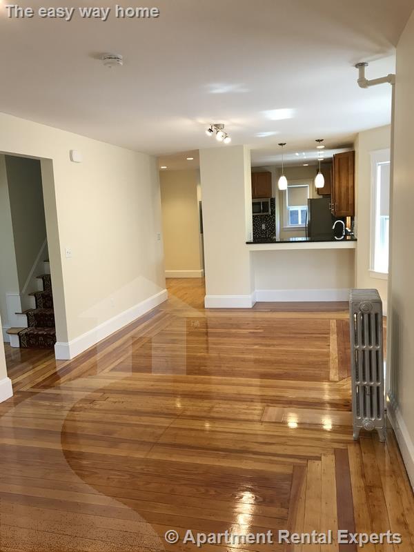 94 Bristol Rd, Ball Square