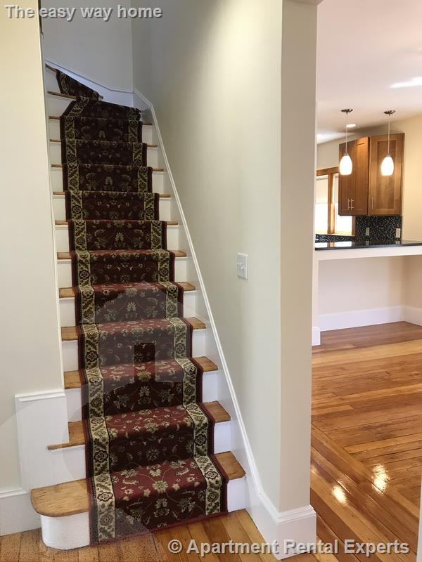 94 Bristol Rd, Ball Square