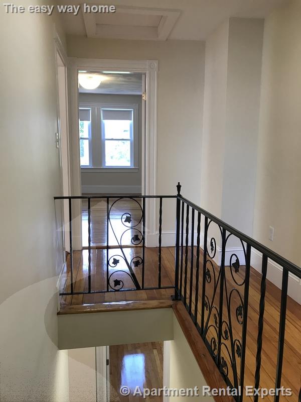 94 Bristol Rd, Ball Square