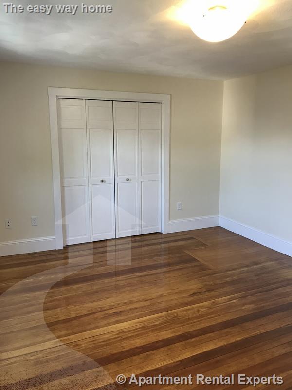 94 Bristol Rd, Ball Square