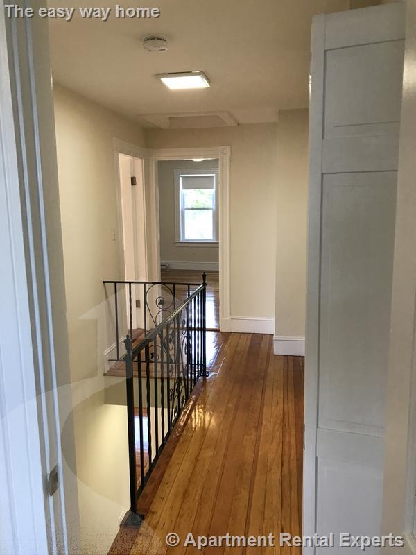 94 Bristol Rd, Ball Square