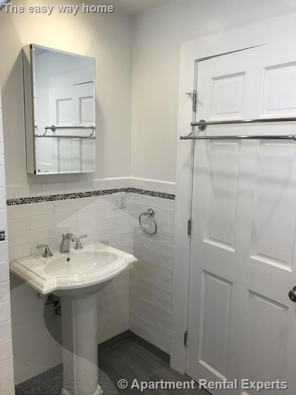 94 Bristol Rd, Ball Square