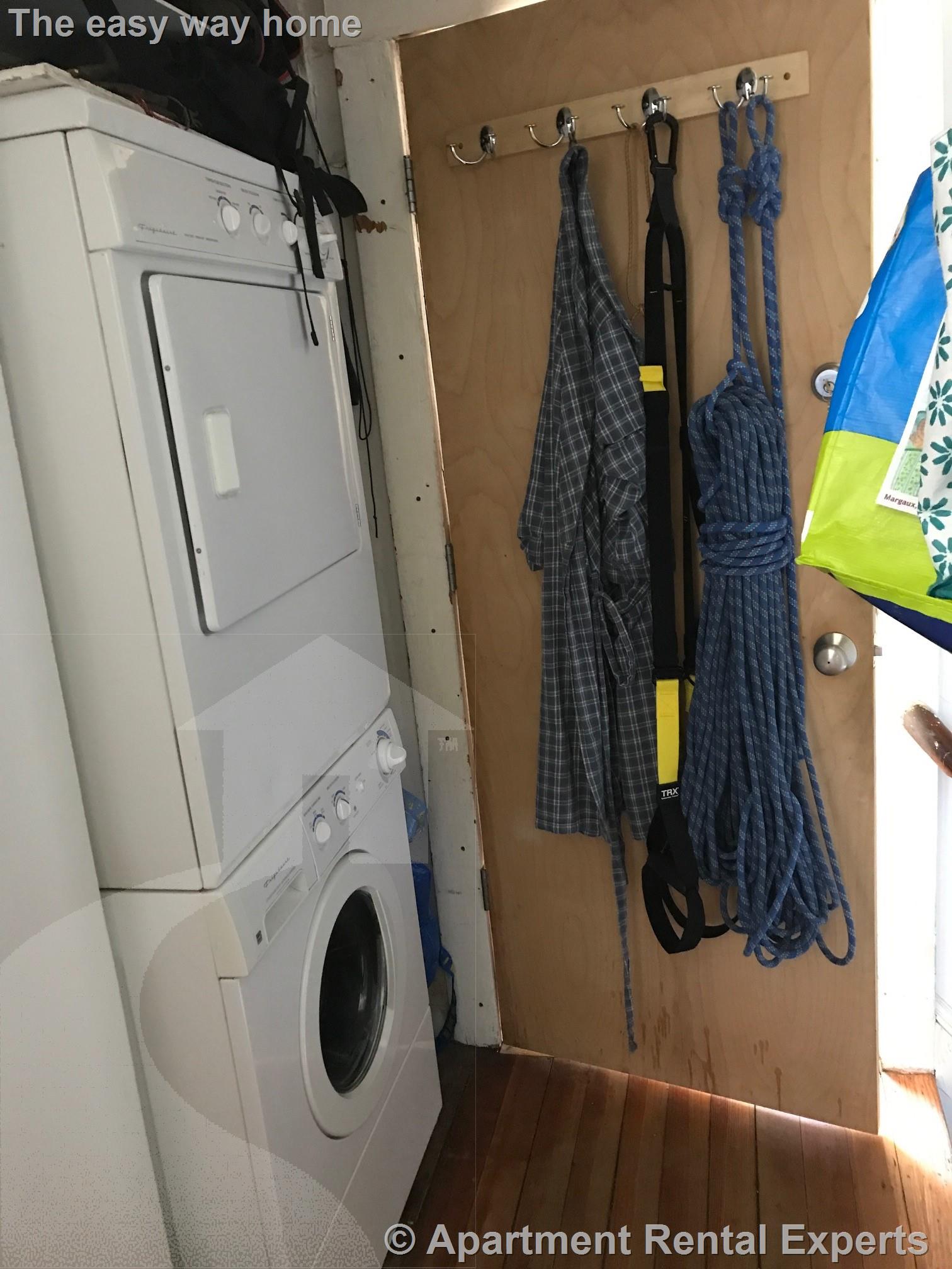 24 Elm Pl, Porter Square