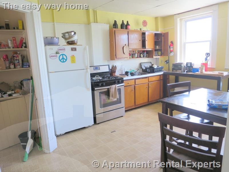 20 Dudley St, Davis Square