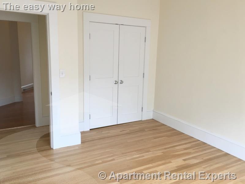 991 Massachusetts Ave, Harvard Square