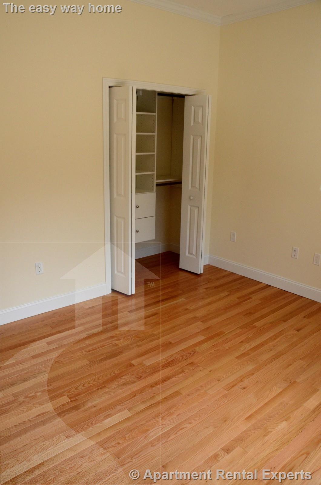 15 Langdon St, Harvard Square