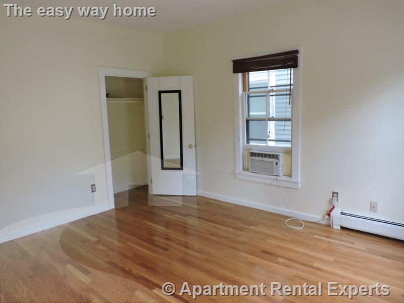 61 Pine St, Central Square