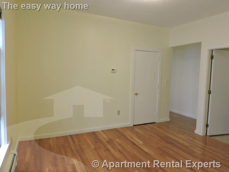 61 Pine St, Central Square