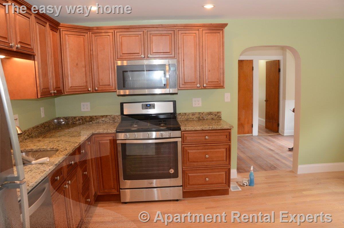 23 Ashland St, Malden Center