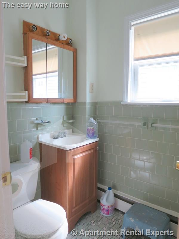 41 Hinckley St, Magoun Square