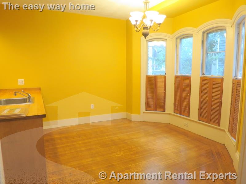 34 Lee St, Central Square