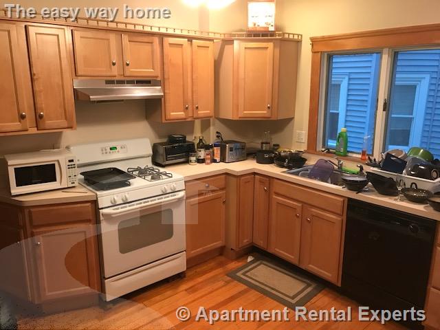 258 Boston Ave, Tufts