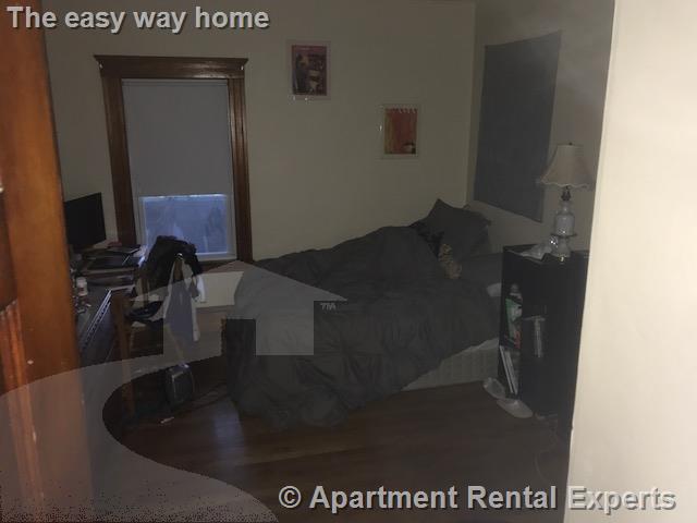 258 Boston Ave, Tufts