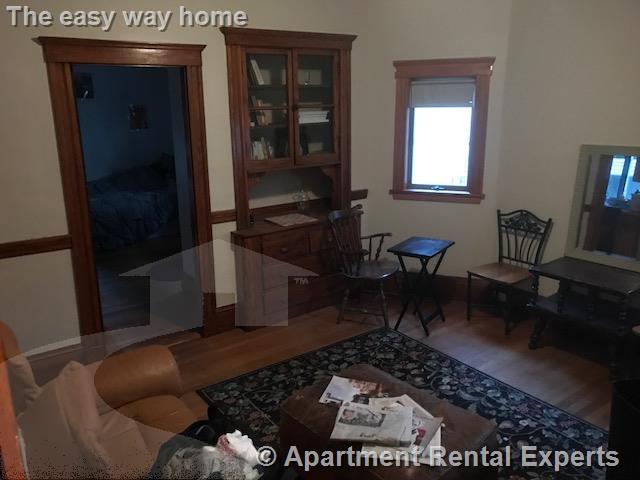 258 Boston Ave, Tufts