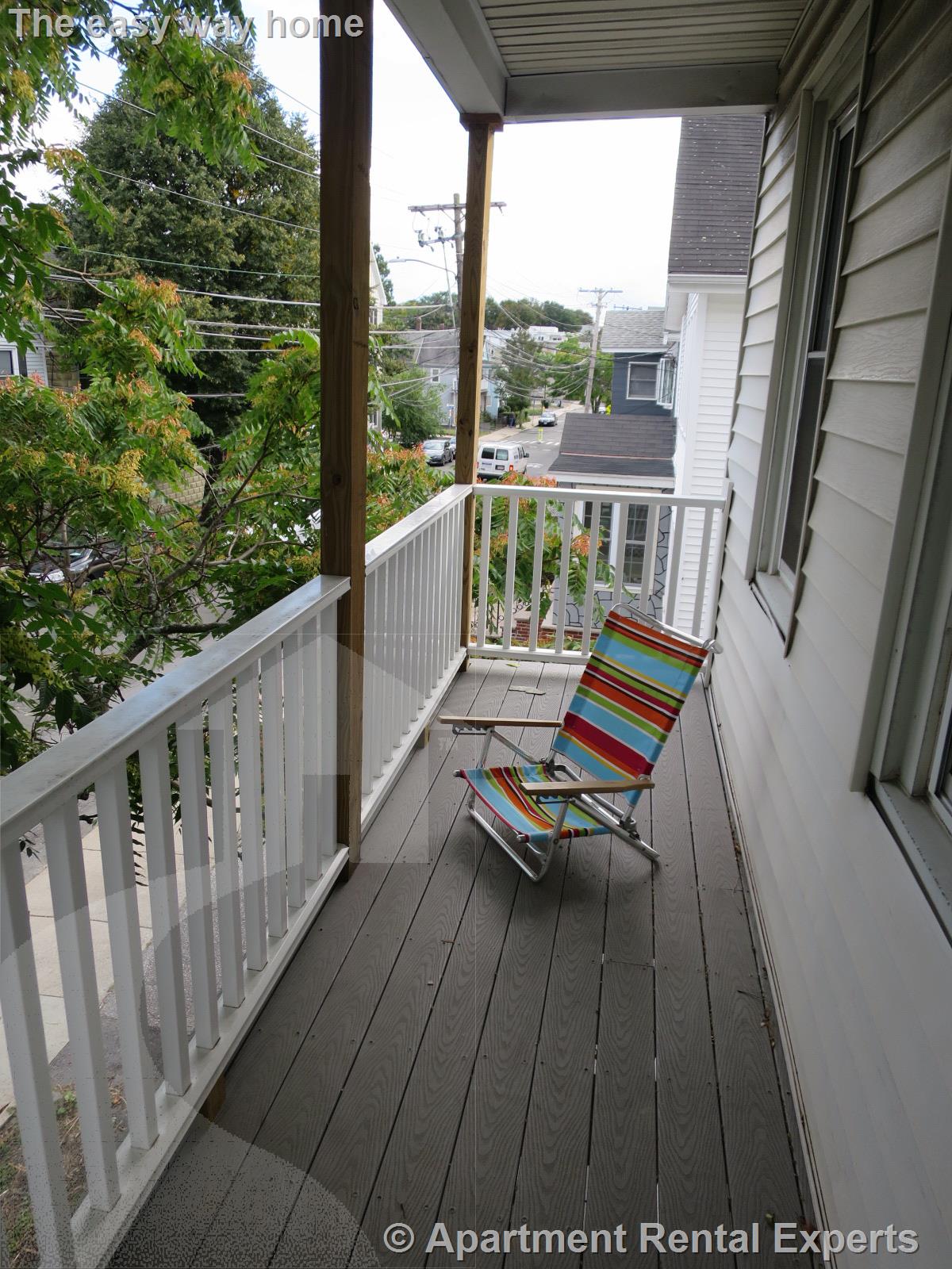 198 Cedar St, Davis Square