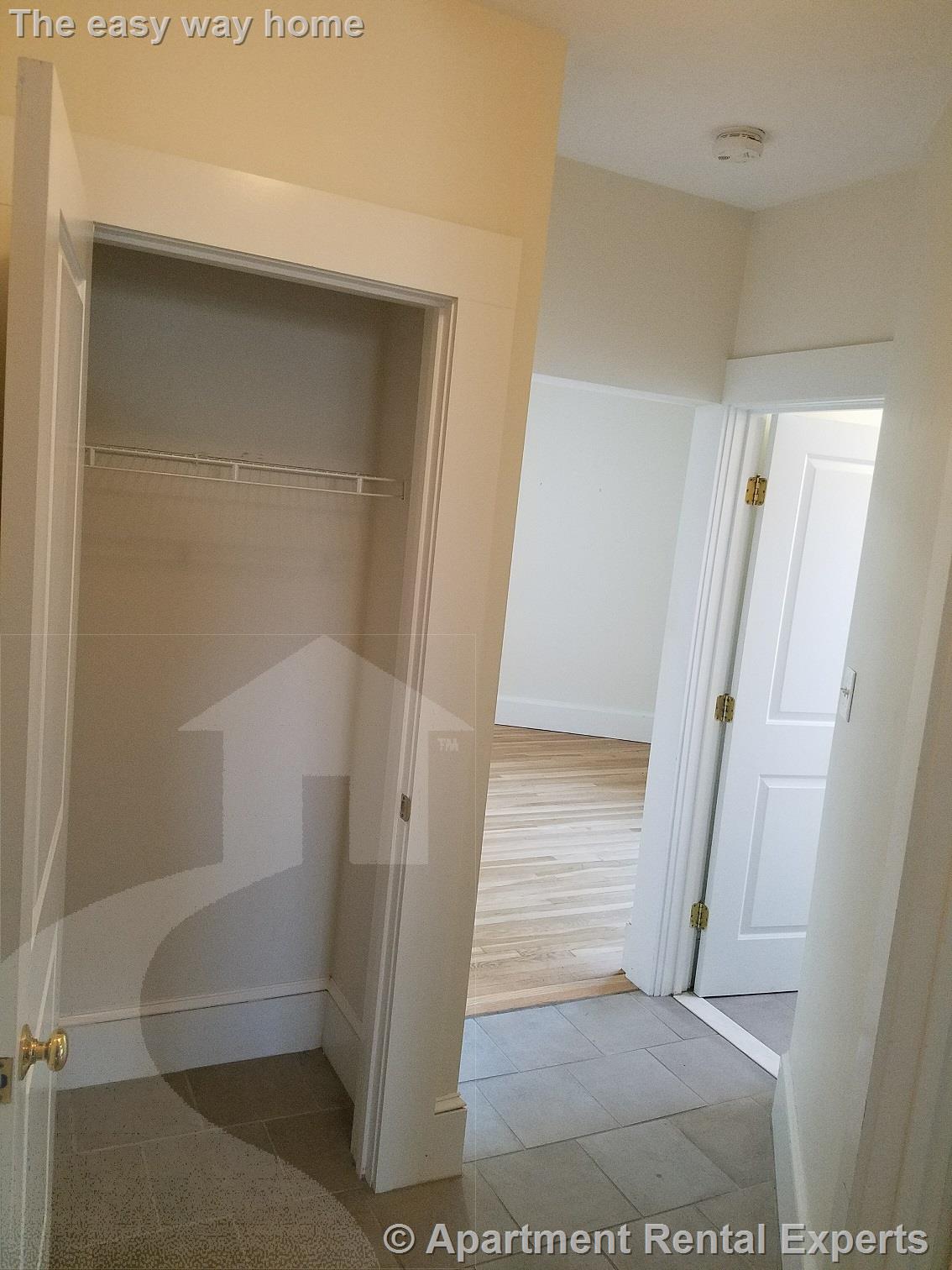 991 Massachusetts Ave, Harvard Square