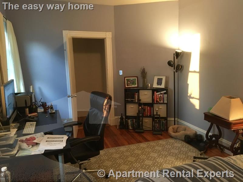 22 Spencer Ave, Davis Square